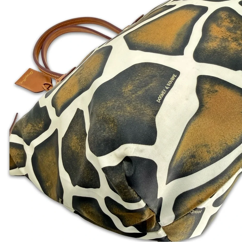 Vintage Dooney & Bourke Safari Giraffe Print Canvas Tote Bag - Picture 7 of 16